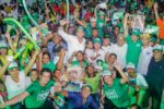 Las multitudes reafirman el triunfo de Jose Durán