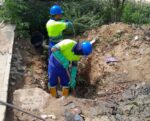 Aqualia continúa interviniendo acometidas ilegales en acueducto de Riohacha