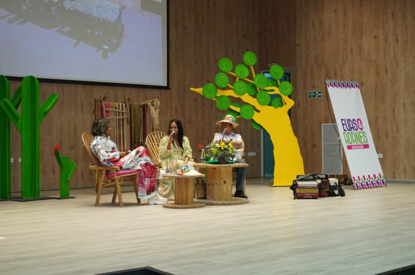 La Semana #PorLaGuajira abrió con el lanzamiento del libro «Las mujeres y el valor espiritual de los vientos»