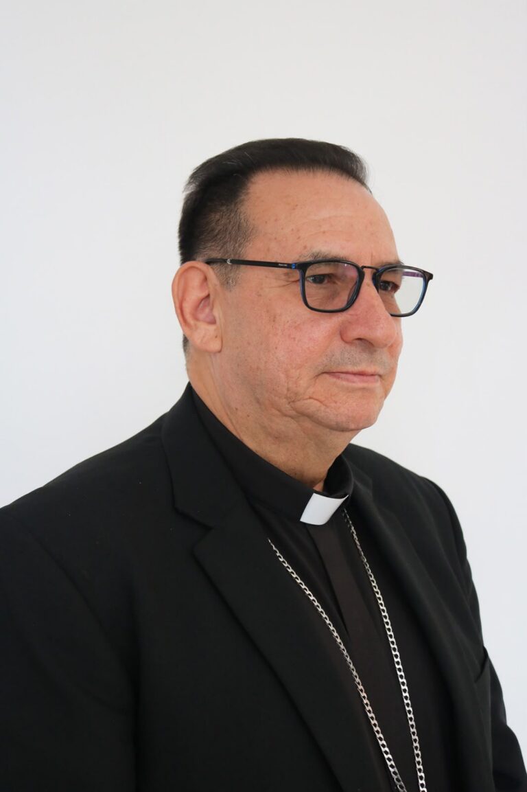 Monseñor Francisco Antonio Ceballos Escobar: vida y ministerio